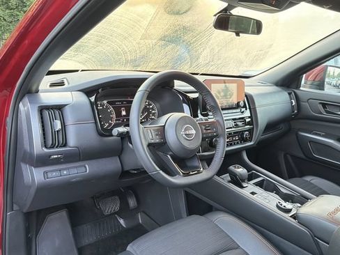 Used 2024 Nissan Pathfinder Rock Creek AWD/4WD image 10