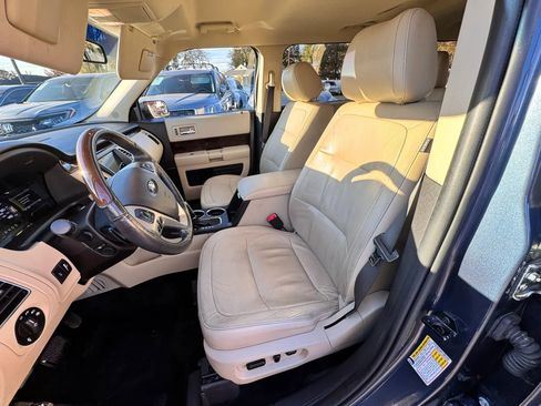 Used 2018 Ford Flex Limited w/ Equipment Group 303A image 11