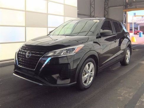 Used 2023 Nissan Kicks S FWD image 4
