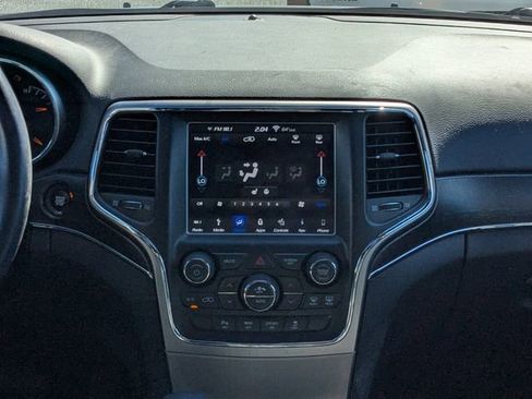 Used 2018 Jeep Grand Cherokee Limited image 14