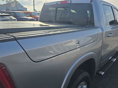 Used 2022 RAM 1500 Laramie AWD/4WD image 8