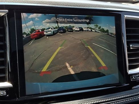 Used 2025 Chrysler Pacifica Limited FWD image 19