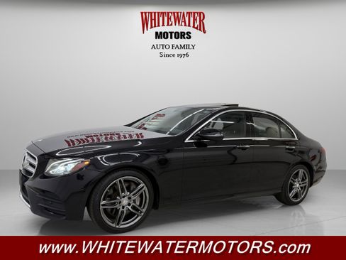 Used 2017 Mercedes-Benz E 300 4MATIC image 1