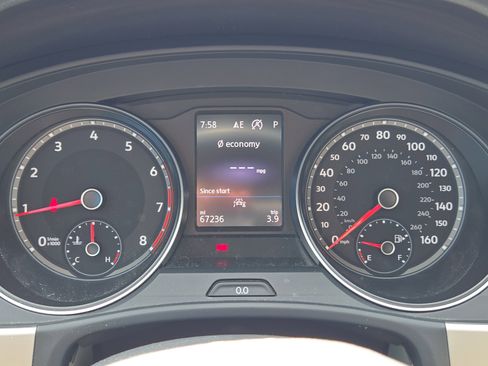 Used 2021 Volkswagen Atlas SE FWD image 25