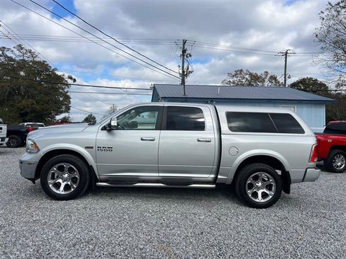 Used 2013 RAM 1500 Laramie w/ Convenience Group image 3