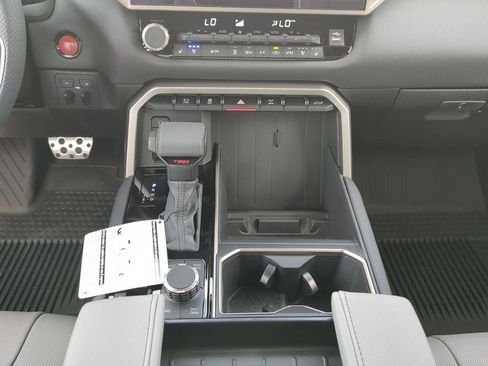 New 2026 Toyota Tundra Limited AWD/4WD image 15