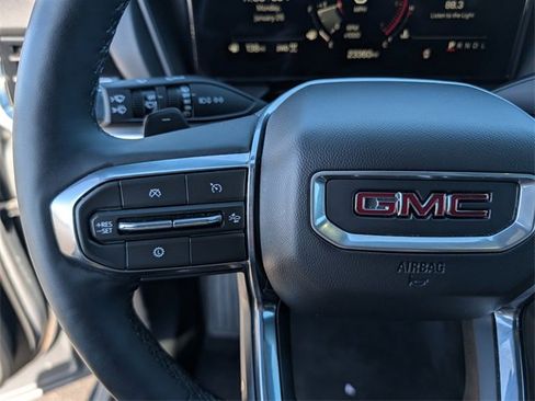 Used 2025 GMC Terrain Elevation w/ Elevation Premium Package image 15