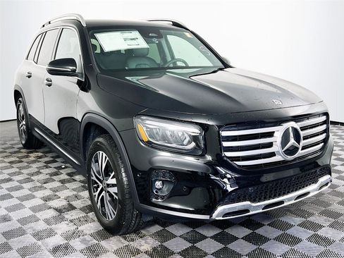 Used 2025 Mercedes-Benz GLB 250 GLB 250 image 8