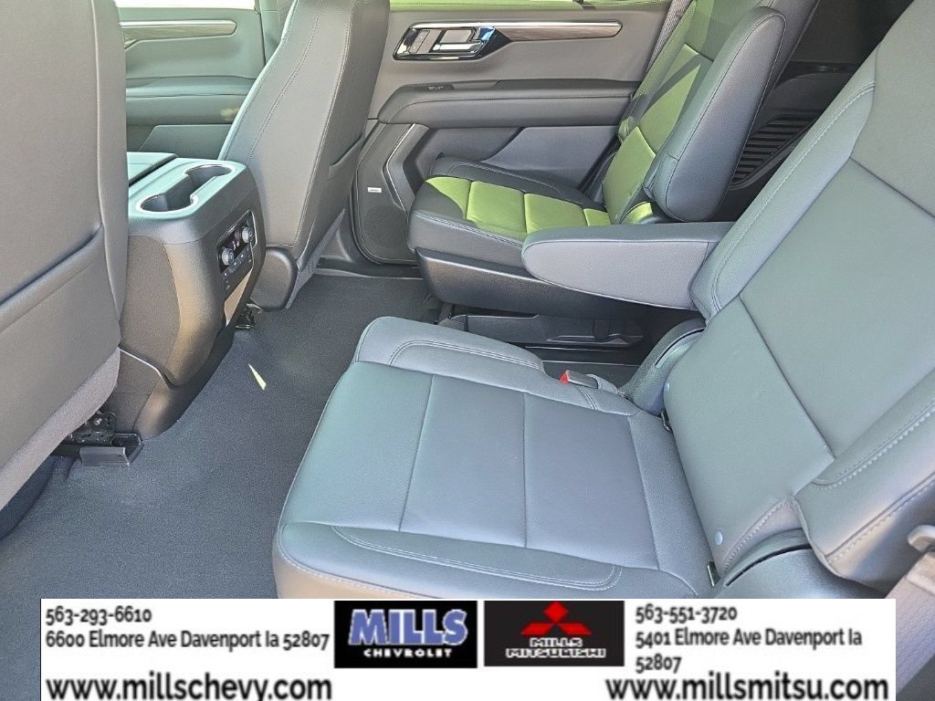 Used 2025 Chevrolet Tahoe Z71 w/ Z71 Off-Road Package AWD/4WD image 16