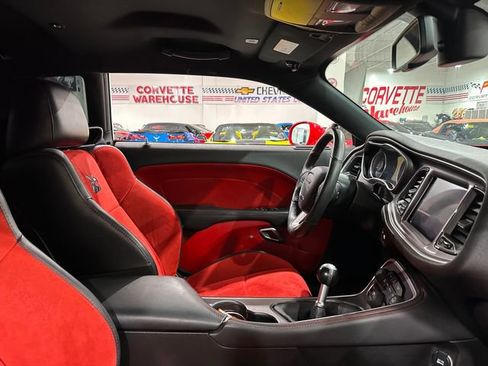 Used 2019 Dodge Challenger R/T Scat Pack RWD image 16
