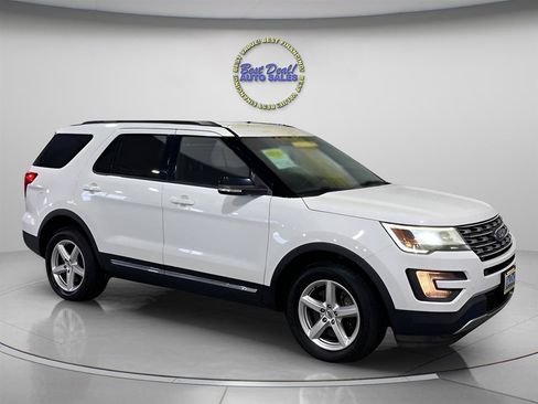 Used 2016 Ford Explorer XLT AWD/4WD image 8