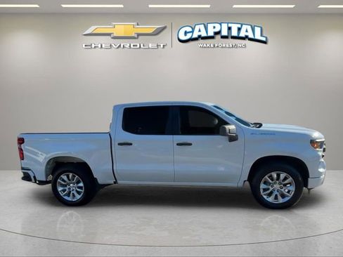 Used 2022 Chevrolet Silverado 1500 Custom RWD image 6
