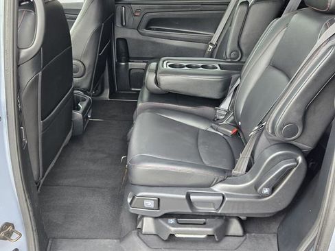 Used 2024 Honda Odyssey Sport image 11