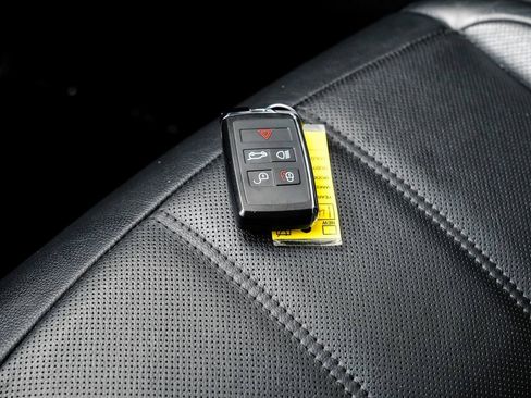 Used 2021 Land Rover Range Rover Evoque S image 58