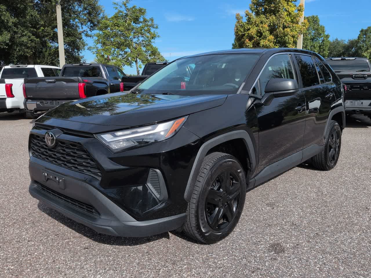 Certified 2023 Toyota RAV4 LE AWD/4WD image 2