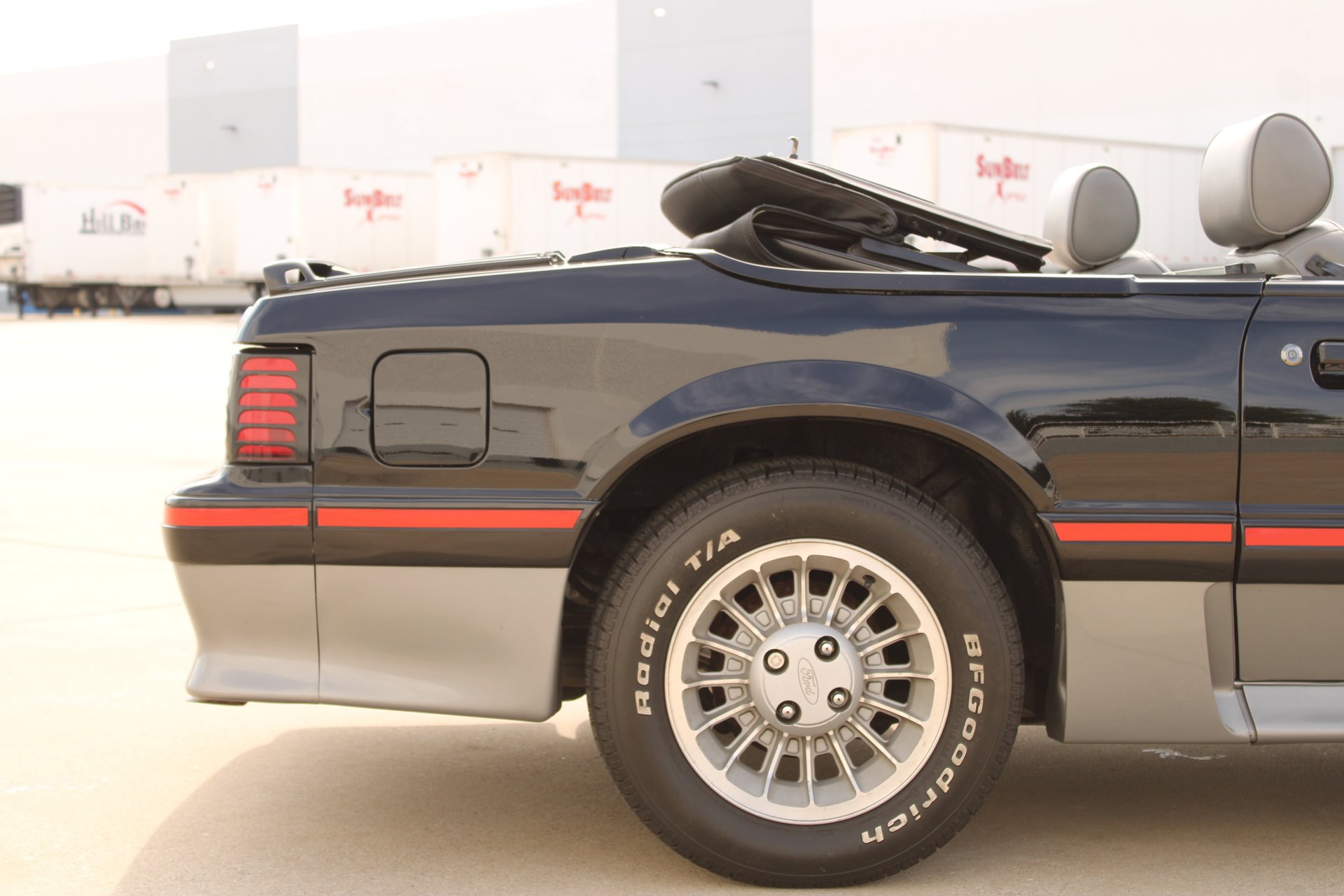 Used 1987 Ford Mustang GT RWD image 39