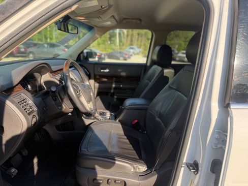 Used 2018 Ford Flex Limited FWD image 12