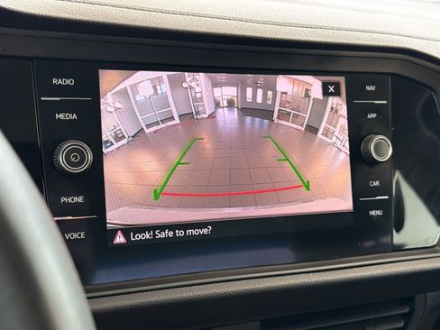 Used 2021 Volkswagen Jetta SEL Premium FWD image 22