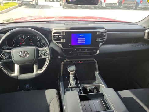 Used 2025 Toyota Tundra SR5 w/ SR5 Convenience Package AWD/4WD image 15