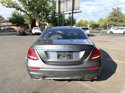 Used 2018 Mercedes-Benz E 300 w/ Premium 1 Package image 7