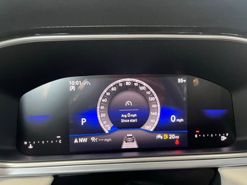 New 2025 Volkswagen Taos SE image 21