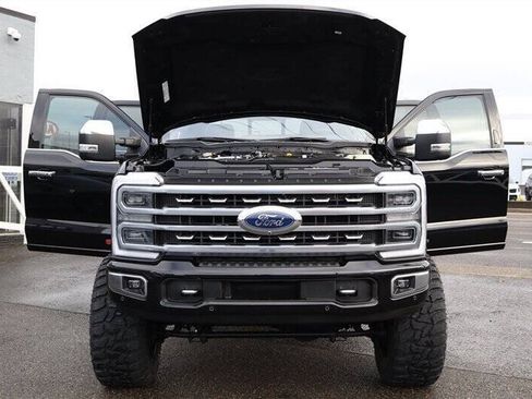 Used 2024 Ford F350 Platinum w/ Tremor Off-Road Package AWD/4WD image 38