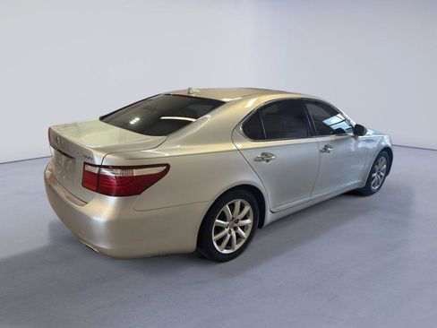 Used 2007 Lexus LS 460 image 7
