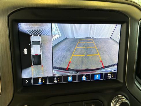 Used 2022 GMC Sierra 2500 Denali AWD/4WD image 21