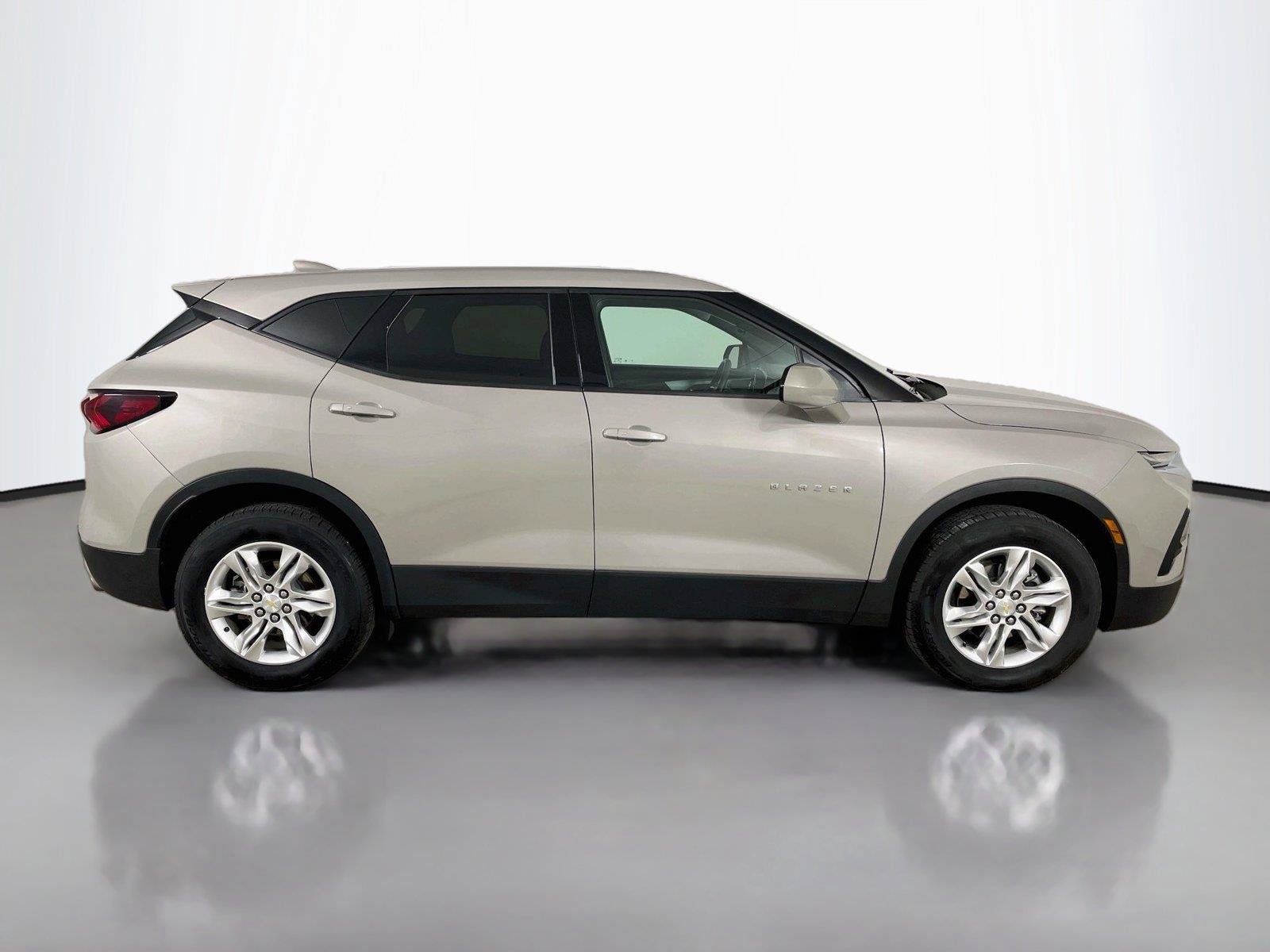 Used 2021 Chevrolet Blazer LT FWD image 16
