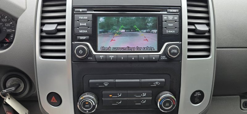 Used 2015 Nissan Frontier SV AWD/4WD image 22