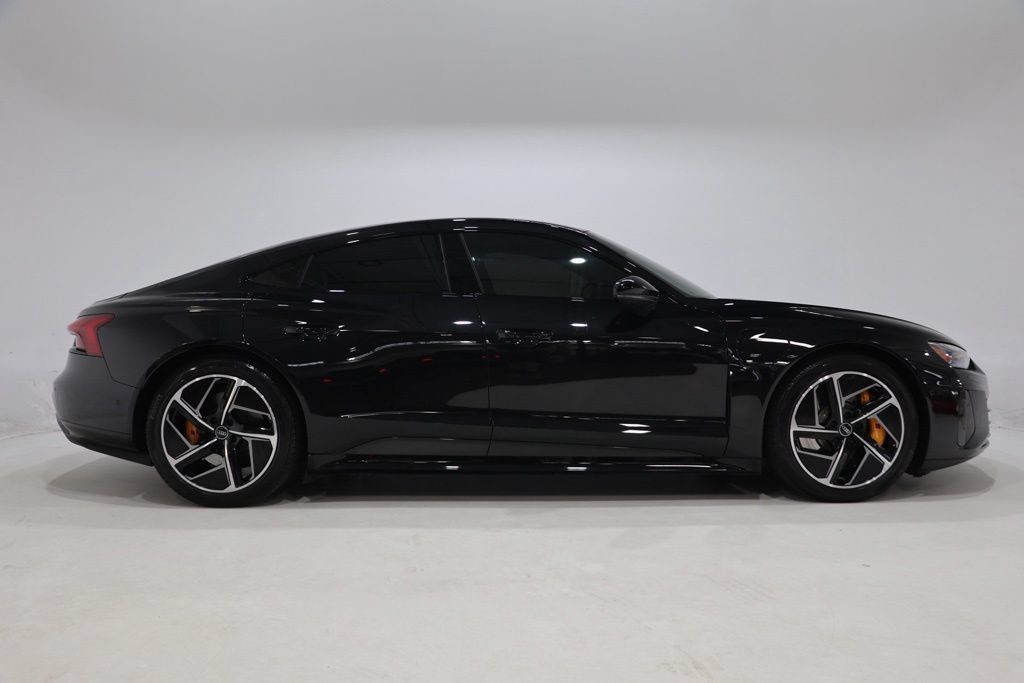 Used 2024 Audi RS e-tron GT w/ Carbon Performance Package AWD/4WD image 8