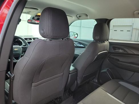 Certified 2023 Chevrolet TrailBlazer LT w/ Convenience Package FWD image 11
