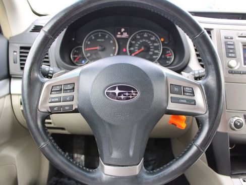 Used 2014 Subaru Outback 2.5i Premium image 25