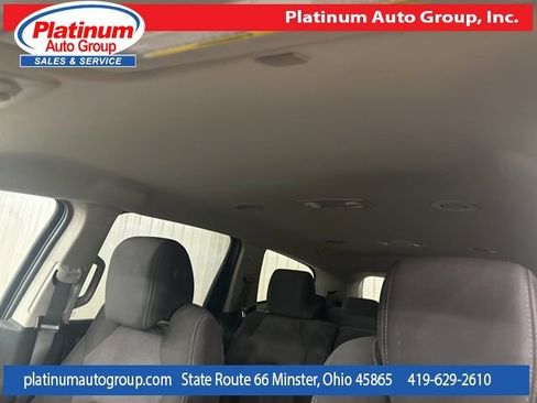 Used 2017 Chevrolet Traverse LT image 23