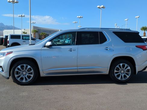 Used 2021 Chevrolet Traverse Premier w/ LPO, 'HIT The Road' Package FWD image 6