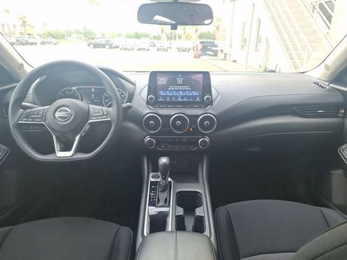 Certified 2023 Nissan Sentra SV FWD image 15