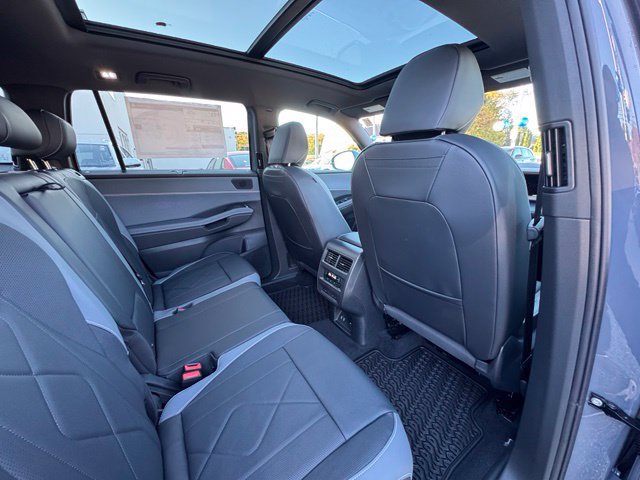 New 2027 Volkswagen Atlas SEL R-Line AWD/4WD image 28