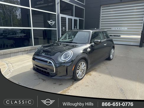 Certified 2024 MINI Cooper SE FWD image 1
