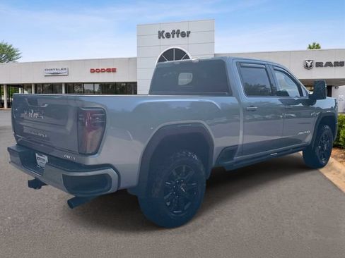 Used 2025 GMC Sierra 3500 AT4 w/ AT4 Premium Plus Package AWD/4WD image 6