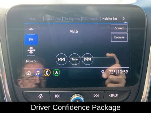 Used 2019 Chevrolet Equinox LT AWD/4WD image 2
