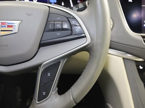 Used 2017 Cadillac XT5 Luxury w/ Driver Awareness Package image 34