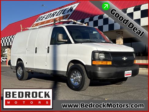 Used 2009 Chevrolet Express 2500 image 1