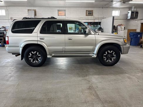 Used 2001 Toyota 4Runner Limited image 72
