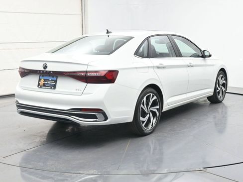 Certified 2026 Volkswagen Jetta SEL FWD image 21
