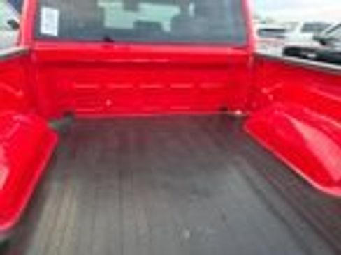 Used 2022 RAM 1500 Classic SLT AWD/4WD image 7