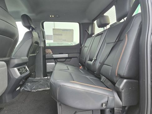New 2026 Ford F250 Lariat w/ Black Appearance Package image 18