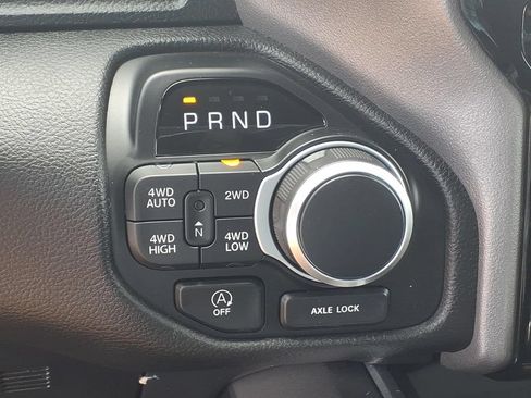 Used 2025 RAM 1500 Big Horn AWD/4WD image 8