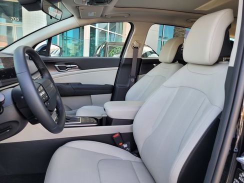 New 2026 Kia Sportage EX FWD image 9