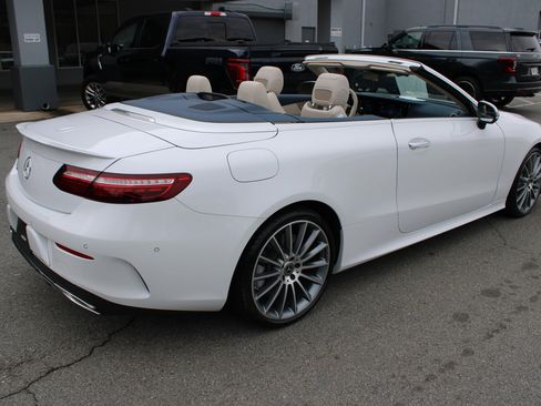 Used 2023 Mercedes-Benz E 450 E 450 image 9