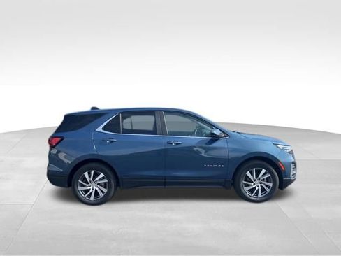 Used 2024 Chevrolet Equinox LT w/ LPO, Floor Liner Package image 6